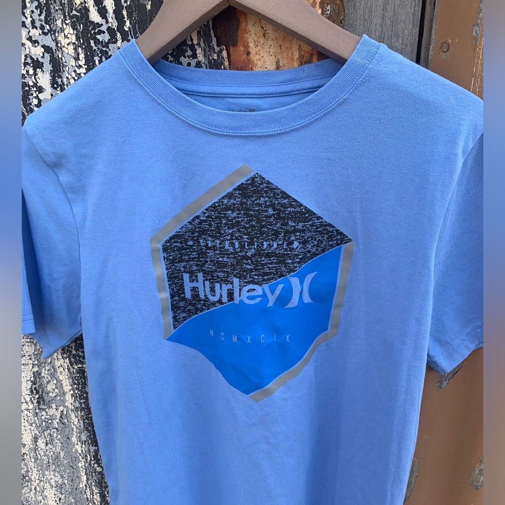 Hurley graphic tee